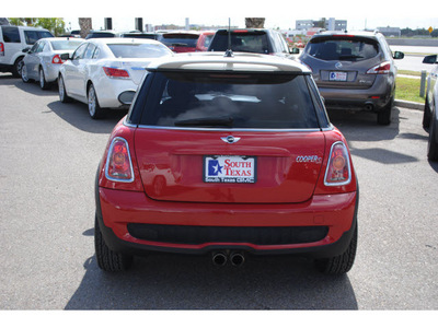 mini cooper 2009 red hatchback s gasoline 4 cylinders front wheel drive automatic 78502