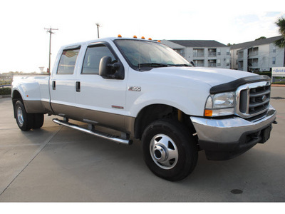 ford f 350 2004 white super duty diesel 8 cylinders 4 wheel drive automatic with overdrive 77539