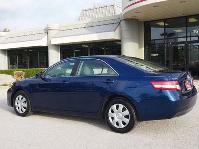 toyota camry 2011 blue sedan le gasoline 4 cylinders front wheel drive automatic 76011