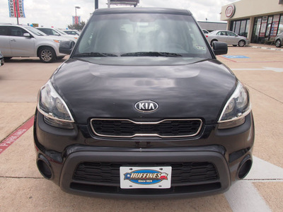 kia soul 2013 shadow hatchback gasoline 4 cylinders front wheel drive 6 speed automatic 76205