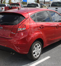 ford fiesta 2011 red hatchback se gasoline 4 cylinders front wheel drive 6 spd auto gft ps195 78501