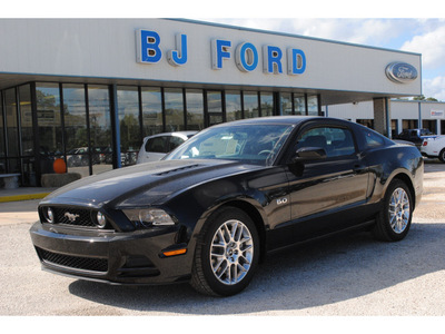 ford mustang 2013 black coupe gt premium 8 cylinders automatic 77575