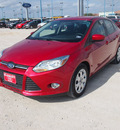 ford focus 2012 red sedan se 4 cylinders automatic 76234