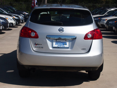 nissan rogue 2011 silver sl awd gasoline 4 cylinders all whee drive cont  variable trans  77090