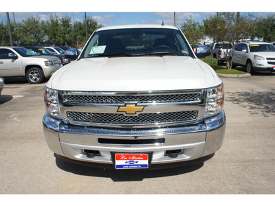 chevrolet silverado 1500 2013 white lt 8 cylinders automatic 77566