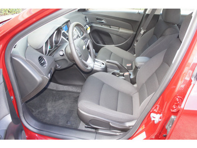 chevrolet cruze 2013 red sedan 1lt manual 4 cylinders automatic 77566