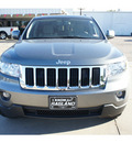 jeep grand cherokee 2013 gray suv laredo 6 cylinders automatic 77515