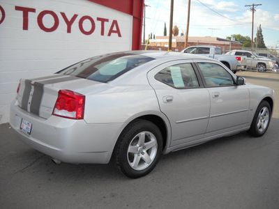 dodge charger 2010 silver sedan sxt 6 cylinders automatic 79925