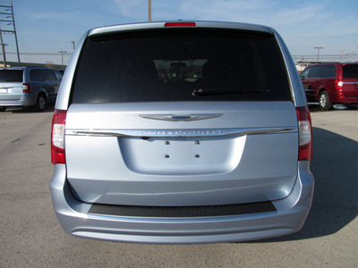 chrysler town and country 2013 lt  blue van touring flex fuel 6 cylinders front wheel drive automatic 45840