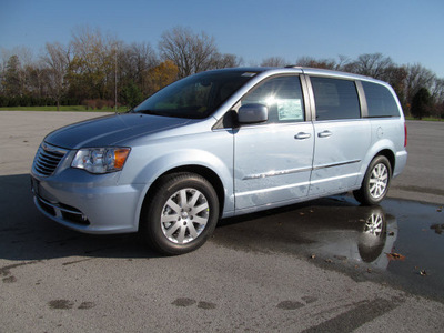 chrysler town and country 2013 lt  blue van touring flex fuel 6 cylinders front wheel drive automatic 45840