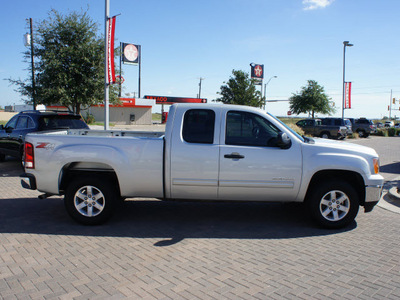 gmc sierra 1500 2011 silver sle z71 flex fuel 8 cylinders 4 wheel drive automatic 76087