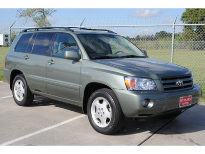 toyota highlander 2005 lt  green suv limited 6 cylinders automatic 77338