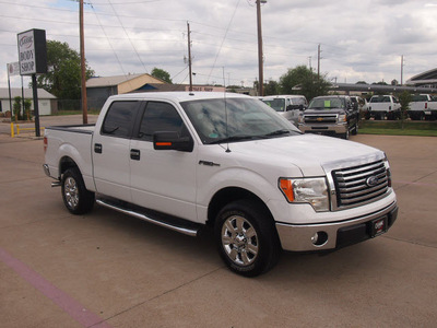 ford f 150 2010 white xlt flex fuel 8 cylinders 2 wheel drive automatic 76049