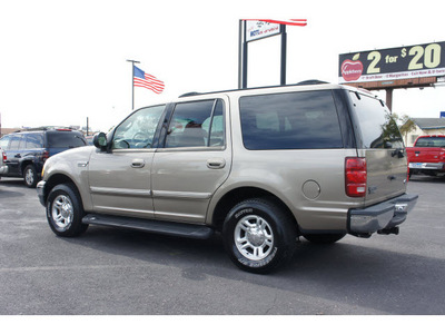 ford expedition 2002 tan suv xlt gasoline 8 cylinders rear wheel drive automatic 76543