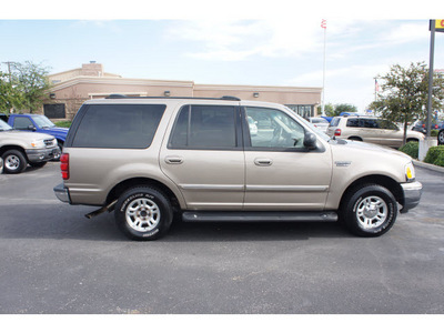 ford expedition 2002 tan suv xlt gasoline 8 cylinders rear wheel drive automatic 76543