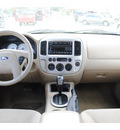 ford escape 2007 off white suv xlt 6 cylinders automatic 77023