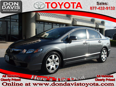 honda civic 2011 dk  gray sedan lx gasoline 4 cylinders front wheel drive automatic 76011