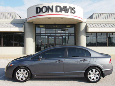 honda civic 2011 dk  gray sedan lx gasoline 4 cylinders front wheel drive automatic 76011