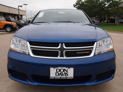 dodge avenger 2013 blue sedan se 4 cylinders automatic 76011