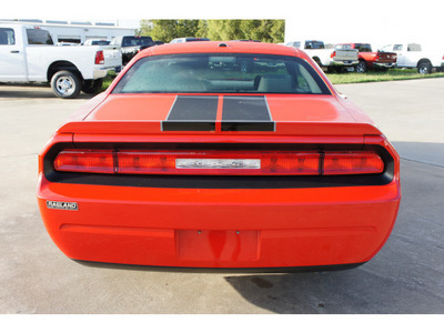 dodge challenger 2010 dk  red coupe se gasoline 6 cylinders rear wheel drive automatic 77515