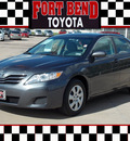 toyota camry 2011 gray sedan le 4 cylinders automatic with overdrive 77469