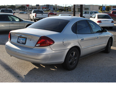 ford taurus 2003 silver sedan ses flex fuel 6 cylinders front wheel drive automatic 78217