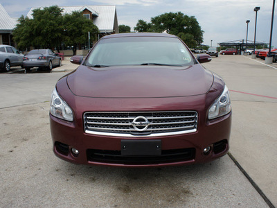 nissan maxima 2011 red sedan gasoline 6 cylinders front wheel drive cont  variable trans  76087