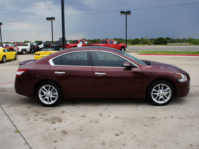 nissan maxima 2011 red sedan gasoline 6 cylinders front wheel drive cont  variable trans  76087