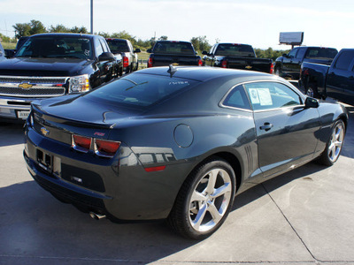 chevrolet camaro 2013 ashen gray metallic coupe lt gasoline 6 cylinders rear wheel drive 6 speed automatic 76087