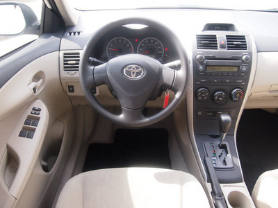 toyota corolla 2013 white sedan l gasoline 4 cylinders front wheel drive automatic 76049