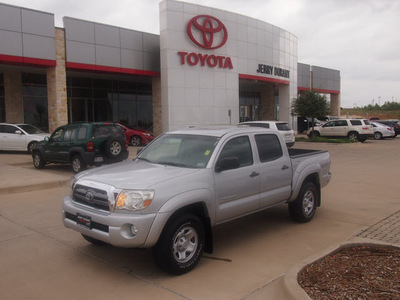 toyota tacoma 2010 silver sr5 gasoline 6 cylinders 4 wheel drive automatic 76049