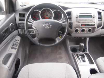 toyota tacoma 2010 silver sr5 gasoline 6 cylinders 4 wheel drive automatic 76049