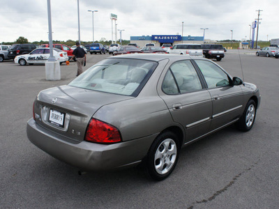 nissan sentra 2005 grey sedan 1 8 gasoline 4 cylinders front wheel drive automatic with overdrive 76087