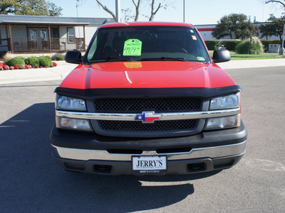 chevrolet silverado 1500 2005 red gasoline 6 cylinders rear wheel drive automatic 76087