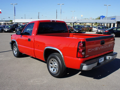 chevrolet silverado 1500 2005 red gasoline 6 cylinders rear wheel drive automatic 76087