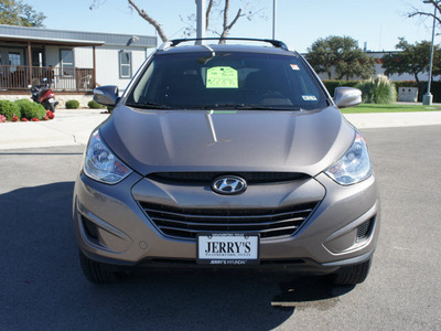 hyundai tucson 2012 brown gls gasoline 4 cylinders front wheel drive 6 speed automatic 76087