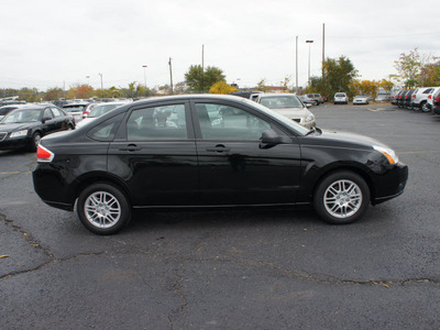 ford focus 2010 black sedan se gasoline 4 cylinders front wheel drive automatic 19153