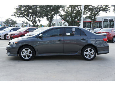 toyota corolla 2013 gray sedan s gasoline 4 cylinders front wheel drive automatic 78232