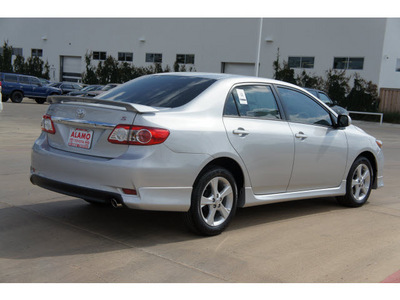 toyota corolla 2013 silver sedan s gasoline 4 cylinders front wheel drive automatic 78232