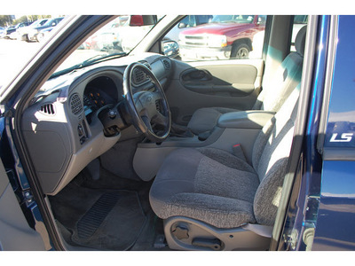 chevrolet trailblazer 2003 blue suv gasoline 6 cylinders rear wheel drive 4 speed automatic 77090