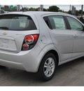 chevrolet sonic 2013 silver hatchback lt auto 4 cylinders automatic 78130
