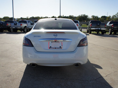 nissan maxima 2013 white sedan 3 5 sv 6 cylinders cont  variable trans  75150