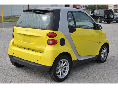 smart fortwo 2009 yellow coupe passion 3 cylinders automatic 78217