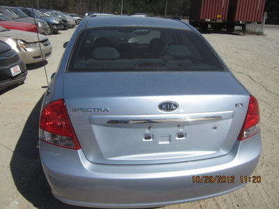 kia spectra