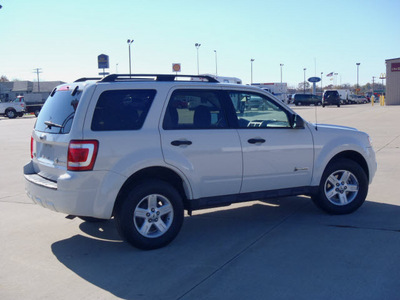 ford escape hybrid 2009 white suv hybrid 4 cylinders 2 wheel drive automatic 62708