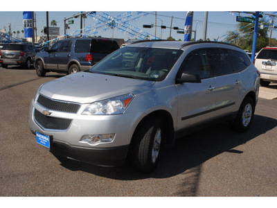 chevrolet traverse 2010 silver suv ls gasoline 6 cylinders front wheel drive automatic 78539