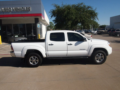 toyota tacoma 2011 white prerunner v6 gasoline 6 cylinders 2 wheel drive automatic 76053