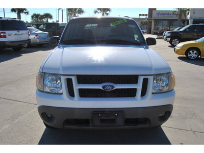ford explorer 2002 white suv sport gasoline 6 cylinders rear wheel drive automatic with overdrive 77539