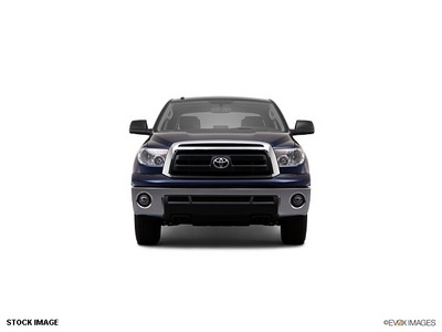 toyota tundra 2013 8 cylinders 6 speed automatic 76053