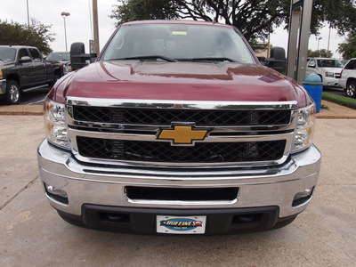 chevrolet silverado 2500hd 2013 dk  red ltz diesel 8 cylinders 4 wheel drive automatic 75075